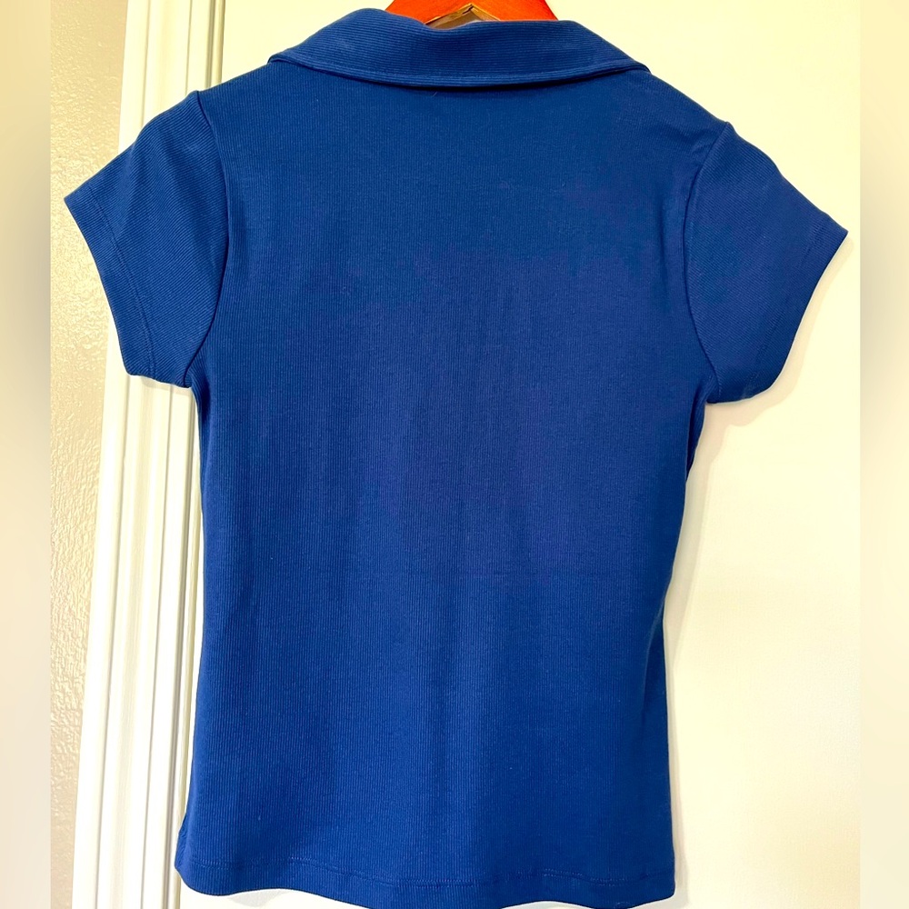 ♥️SALE! GUESS RIBBED TOP - Picture 3 of 4